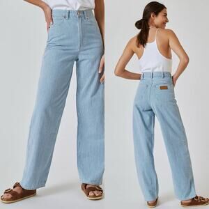 Wrangler Barrel High Rise Blue Denim Jeans Womens Size 29 x 31 Hick Horay